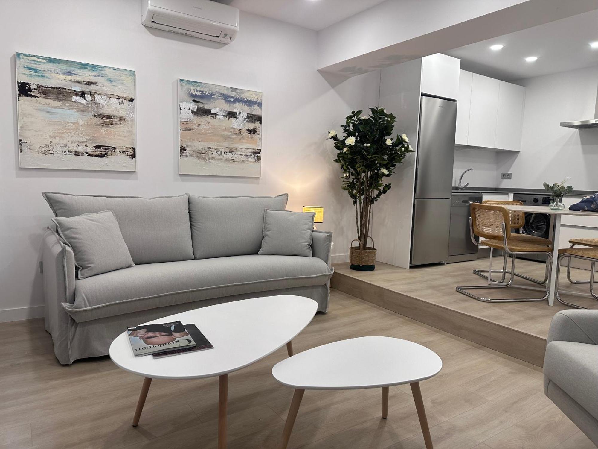 Apartamentos Paseo De La Estacion Salamanca Exteriör bild