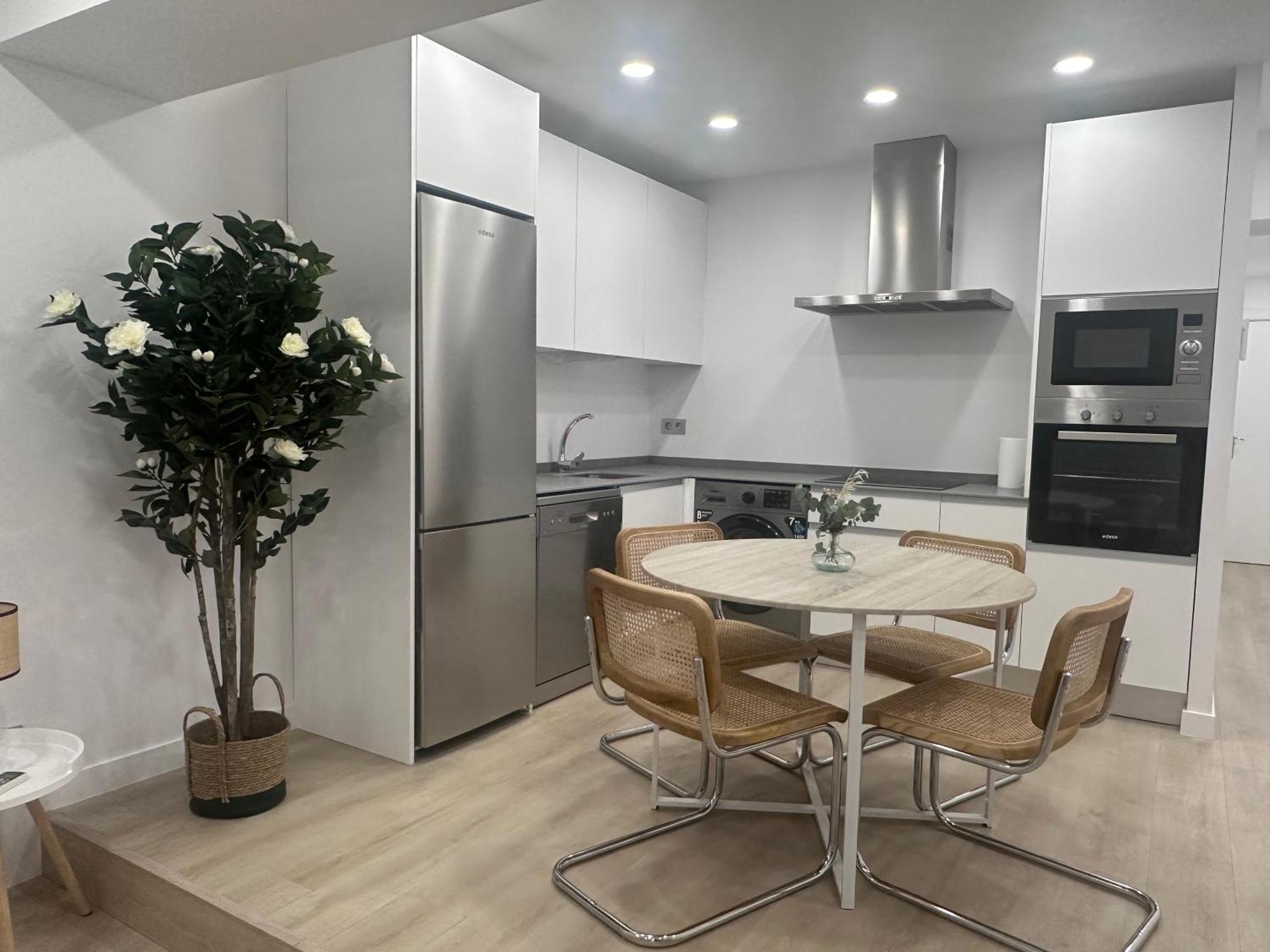 Apartamentos Paseo De La Estacion Salamanca Exteriör bild