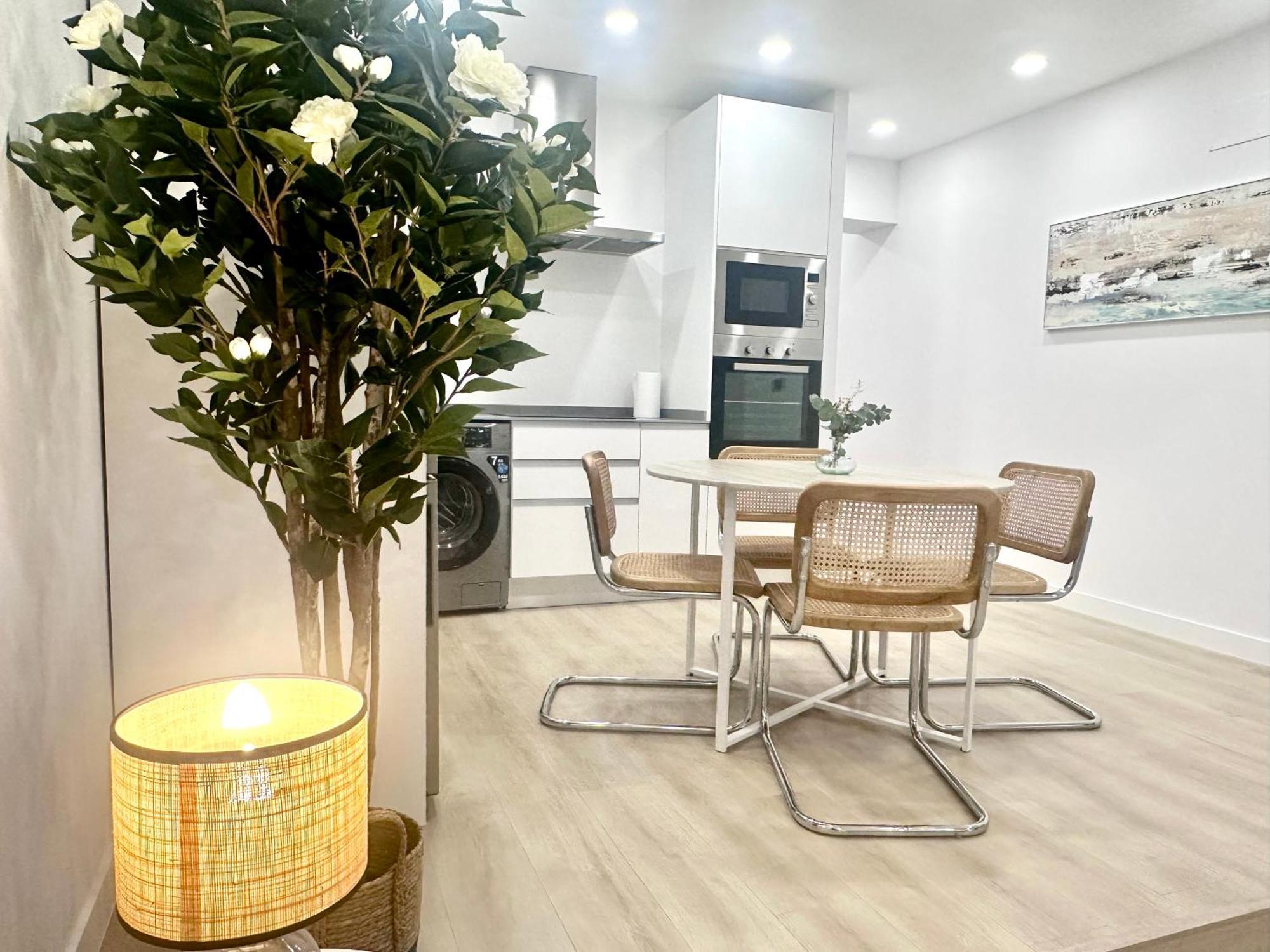 Apartamentos Paseo De La Estacion Salamanca Exteriör bild